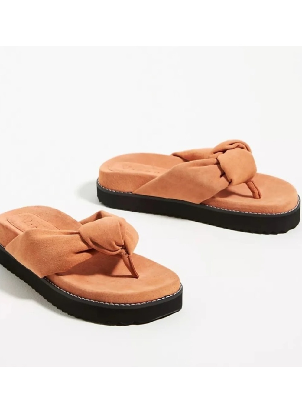 Chic Tan Knot Sandals